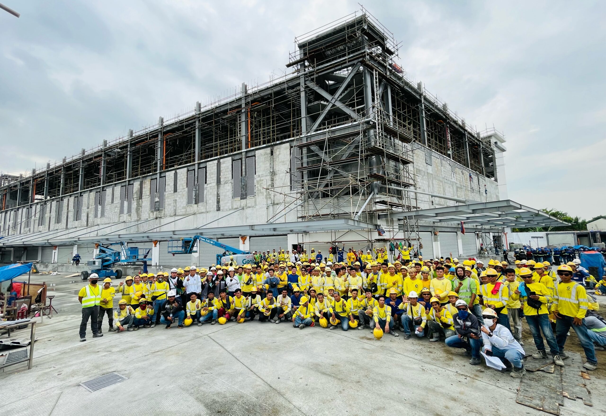 Aboitiz Construction achieves 1 million safe man-hours in Parañaque site