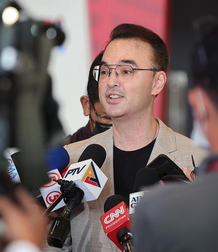 Cayetano pinanindigan ang panawagan sa mga senador na makipag-usap muna sa Pangulo bago gumawa ng ‘agresibong’ hakbang sa WPS