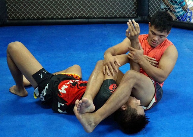 Bumina-ang seeking to finish Dursan in ONE’s Fight Night 44